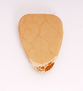 P08-Медиатор кожаный для домры бас. Мозеръ