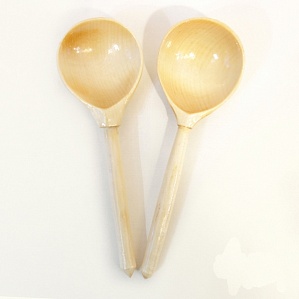 LHL6301 Деревянная ложка полубаская столовая, без росписи, лакированная, Хохлома