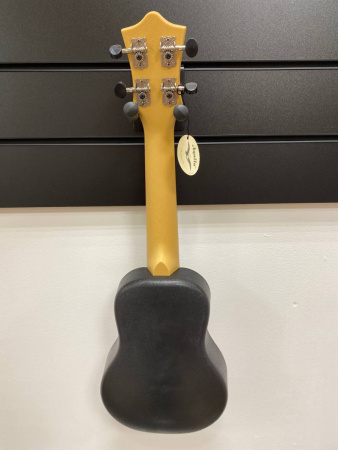 TUS PAPIN OLIMPOS Укулеле Travel, сопрано, рисунок Папин Олимпос, чехол в комплекте, FLIGHT 