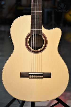 R65CW Performer Series Rondo Классическая гитара со звукоснимателем, с вырезом, Kremona