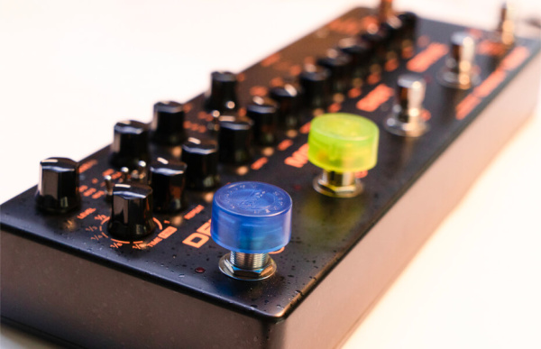 NST-1 Pedal Topper Цветная крышка для кнопок ножного переключателя педали эффектов, 1 шт, Nux Cherub