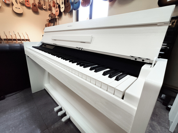 CP203-WH Цифровое пианино, белое, Medeli