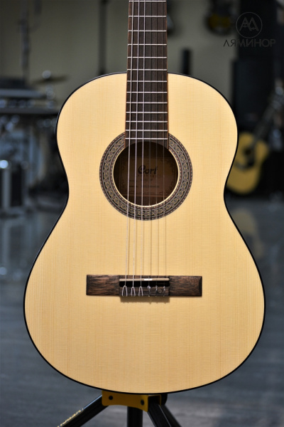 AC70-WBAG-OP Classic Series Классическая гитара с чехлом, размер 3/4, матовая. Cort