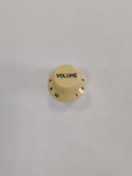 KW-240V Ручка потенциометра Volume c резьбой внутри цвет Белый. Made in Japan. GOTOH