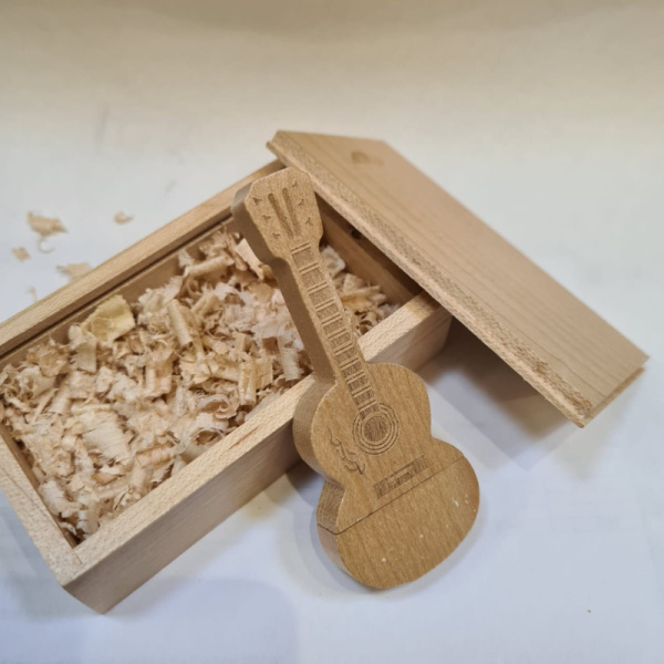 USB-накопитель флэш-диск 32GB MUSIC WOOD