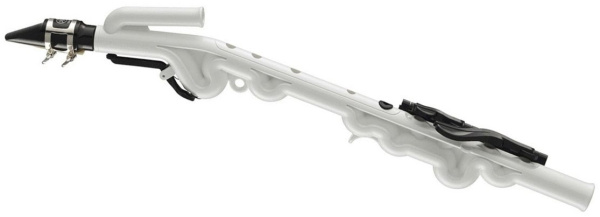 YVS-100 Духовой инструмент Venova с мундштуком и тростью. YAMAHA 