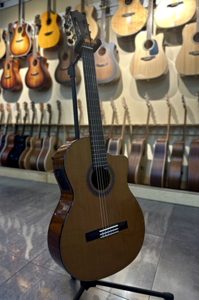 MC-48C-CE Standard Series Классическая гитара, с вырезом, со звукоснимателем, Martinez