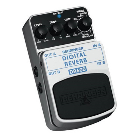DR600 DIGITAL REVERB Педаль цифровых стереофонических эффектов реверберации. Behringer