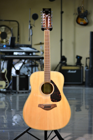 FG820-12 NATURAL Акустическая гитара 12-струнная. Yamaha