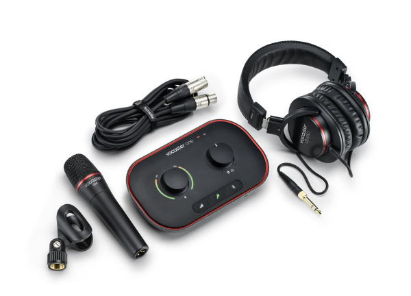 (ATD) Focusrite Vocaster One Studio Podcast Set - комплект (Vocaster One, наушники, микрофон, ПО, микрофонный кабель)