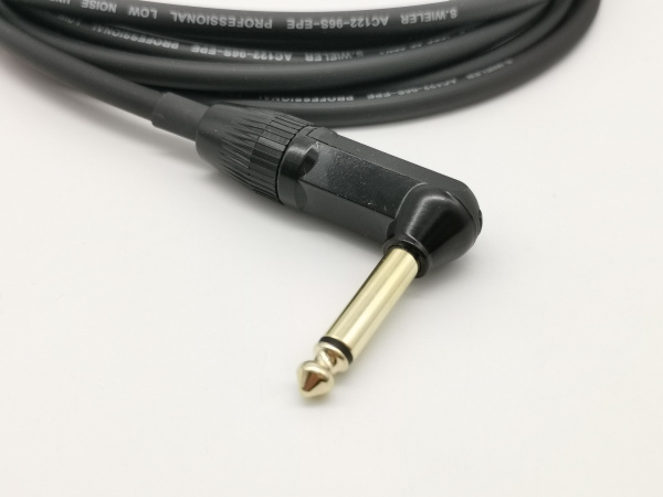 E58-JR-J-0400-0 Кабель инструментальный, 4м, прямой/угловой, ZZcable